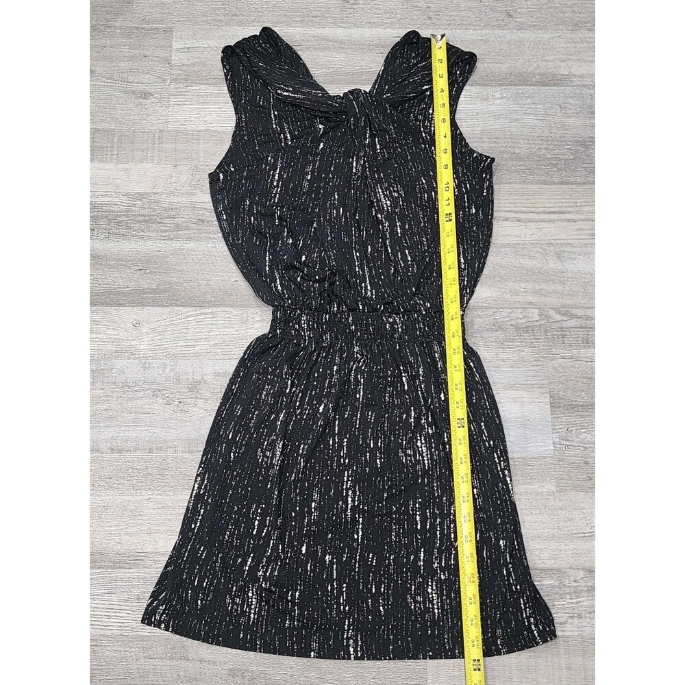 Max Studio Women's Criss Cross Neckline Mini Dress, Black & Cream Sizes Medium - Picture 4 of 7